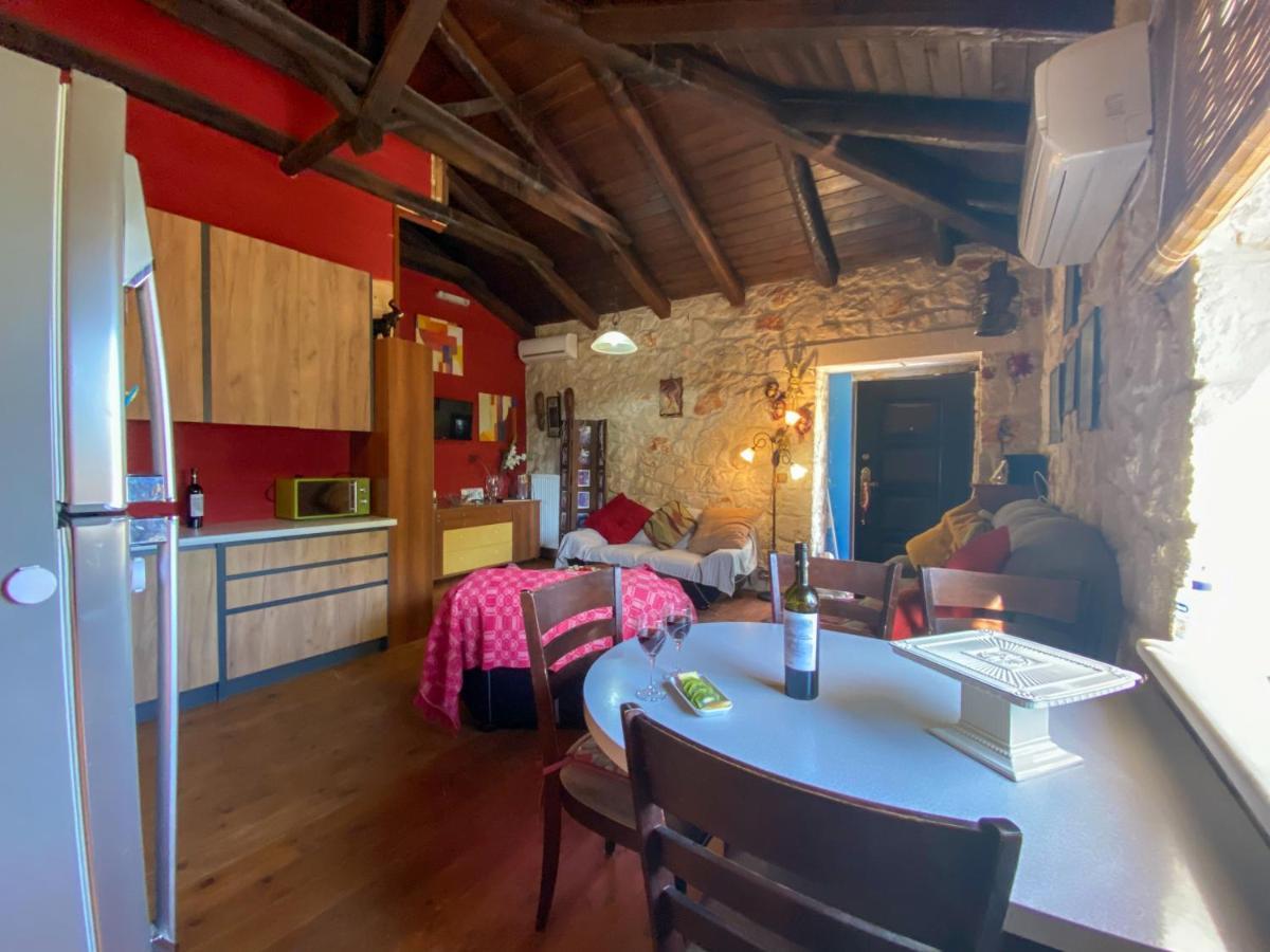 Platanus Apartment Vanato Exterior photo